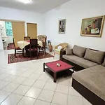 ゲストハウス A Hacienda Domanín