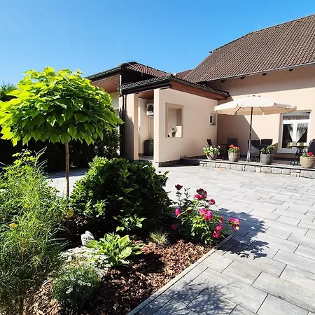 ゲストハウス A Hacienda Domanín